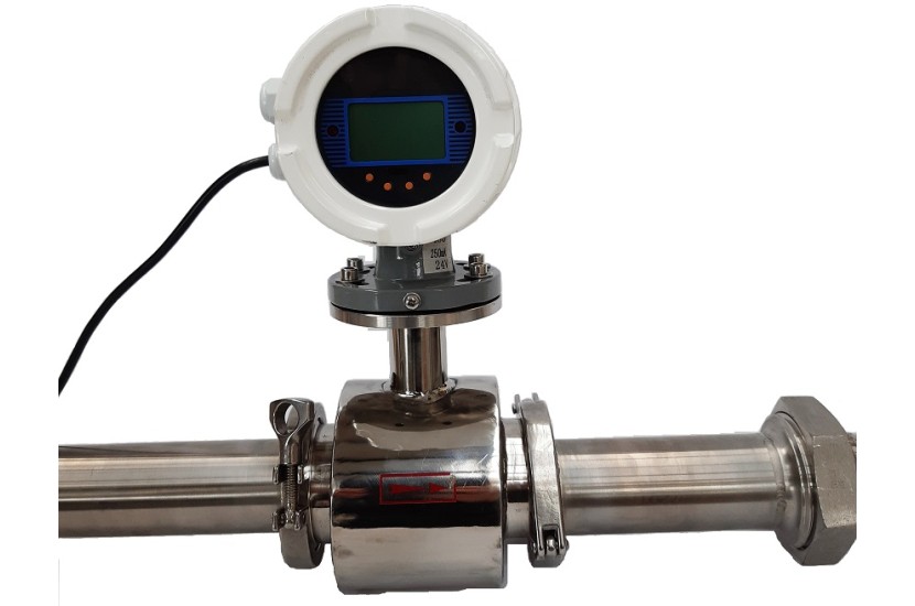 MAGNETIC FLOW METER